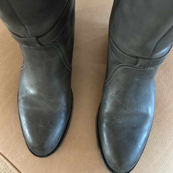 Frye belted boots in grey leather - Picture 7 of 7